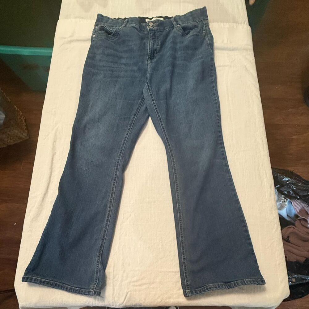 Vintage-1946 Women's Blue Jeans